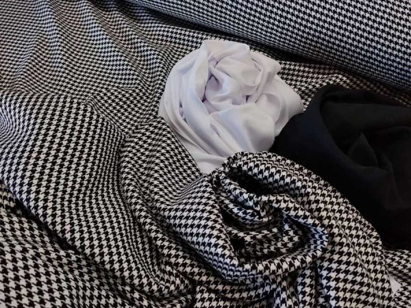 Костюмка  стрейч Гусяча лапка Chanel чорно-біла
